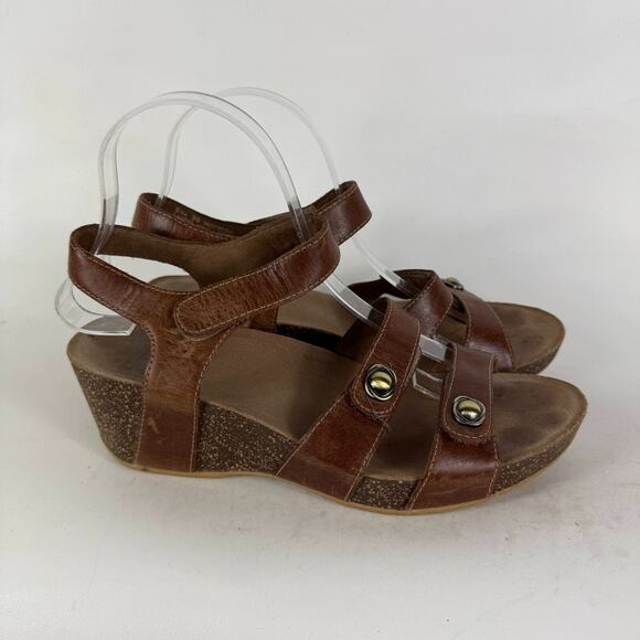 Dansko Savannah Strappy Sandals Women's 8.5 Brown Leather Ankle Strap Wedge - Picture 2 of 10